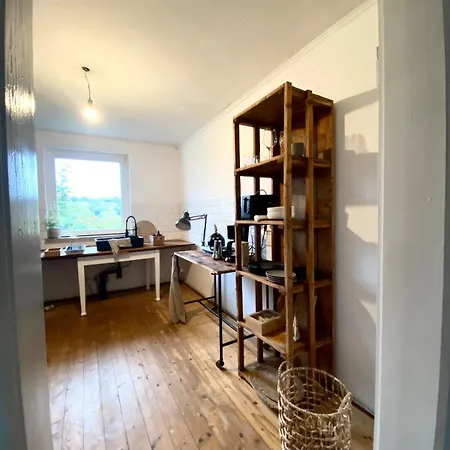 Apartman Uriges 60qm In Einem Alten Haeuschen Am Waldrand - 10km Bis Wuerzburg *