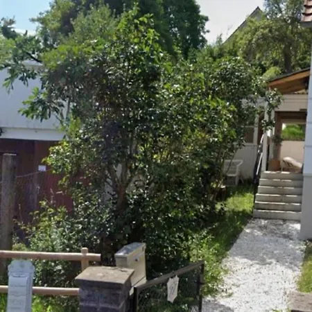 Apartman Uriges 60qm In Einem Alten Haeuschen Am Waldrand - 10km Bis Wuerzburg